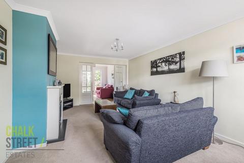 19 Barleycorn Way, Hornchurch, RM11 3JJ