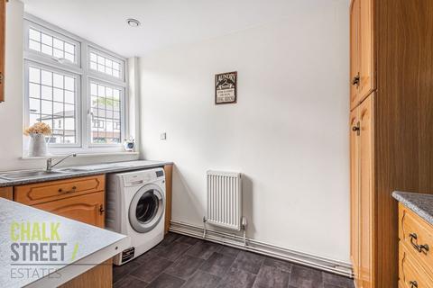 19 Barleycorn Way, Hornchurch, RM11 3JJ