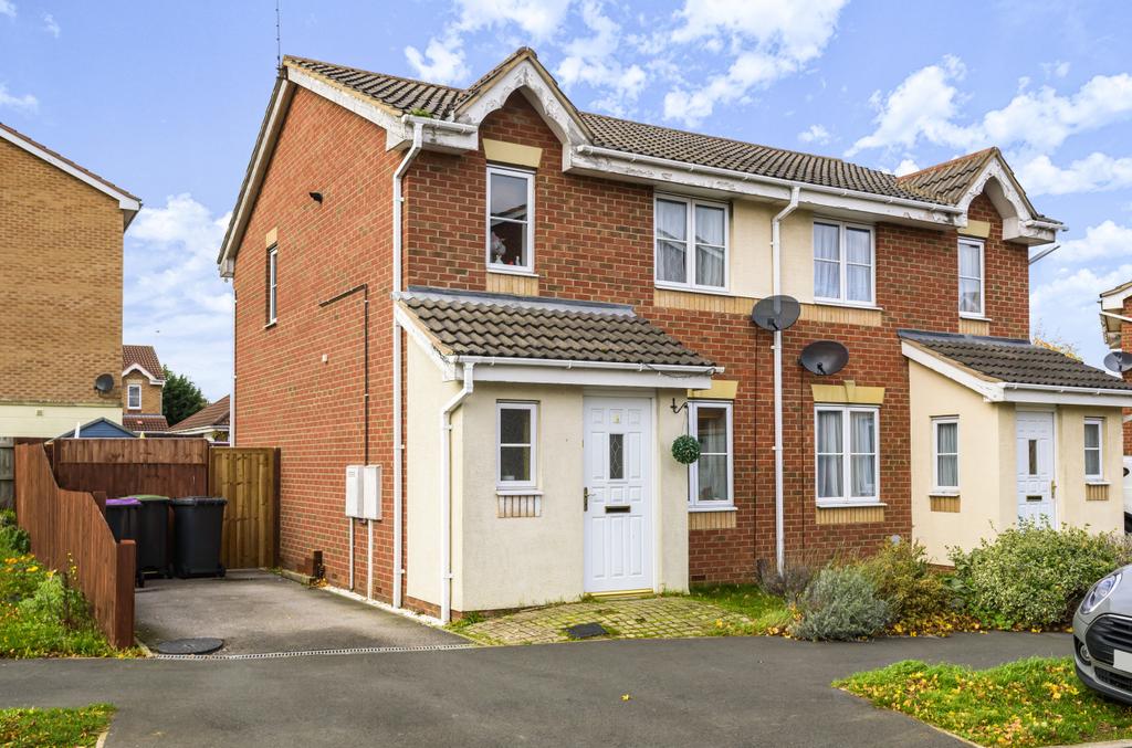 Hadrians Road, Bracebridge Heath, LN4 3 bed semidetached house £200,000