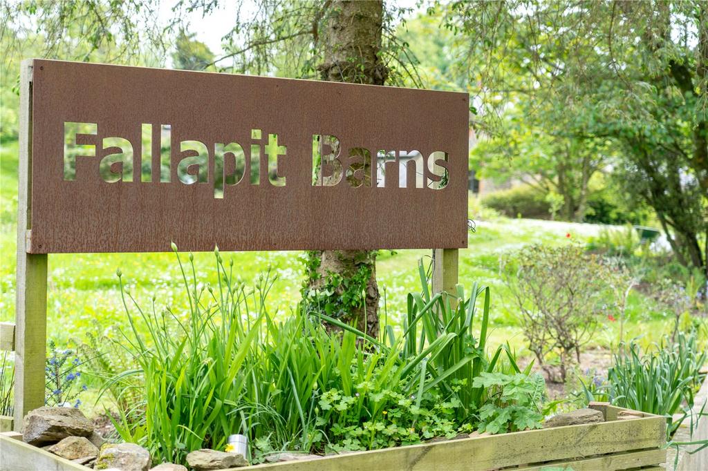 Fallapit Barns, Fallapit Nr East Allington, Totnes, Devon, TQ9 5 bed