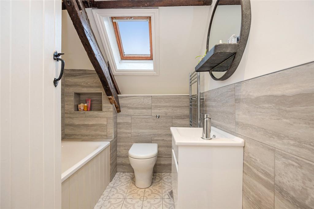 2nd Floor Bathroom