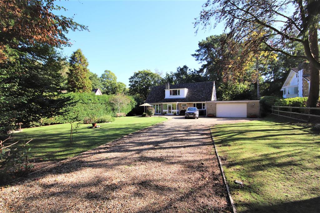 Woodland Walk, Ferndown 4 bed detached house £950,000