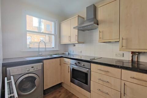 2 bedroom flat to rent - W8, Kensington, London