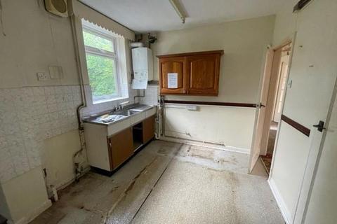 3 bedroom semi-detached house for sale - Brampton Avenue, Leicester