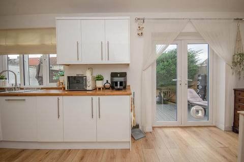 6 Barley Close, Mangotsfield, Bristol, BS16 9DL