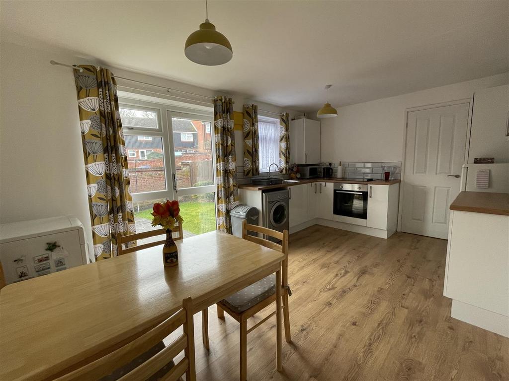 Linney Road, Beaumont Leys, Leicester 3 bed townhouse £180,000