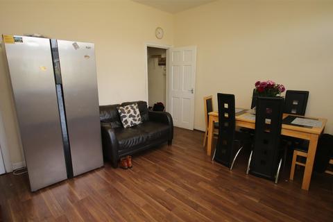 178 Cliffe Road, Bradford, BD3 0LT