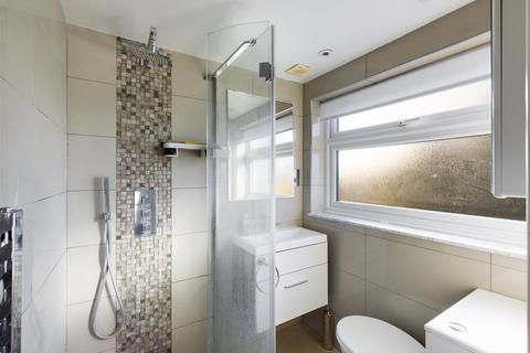 26 Parkway, New Addington, Croydon, CR0 0LA