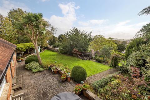 Oaklea Bellaire, Barnstaple, EX31 1QZ