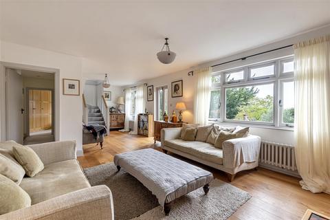 Oaklea Bellaire, Barnstaple, EX31 1QZ
