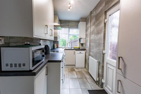 9 Beech Avenue, Beeston, Nottingham, NG9 1QH