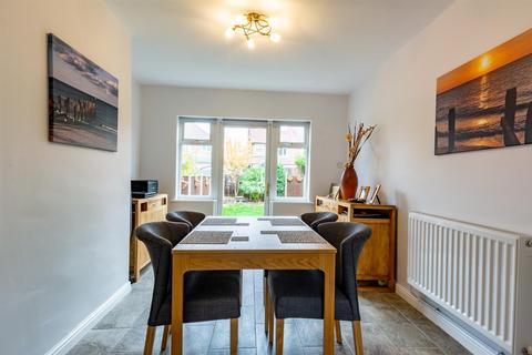 9 Beech Avenue, Beeston, Nottingham, NG9 1QH