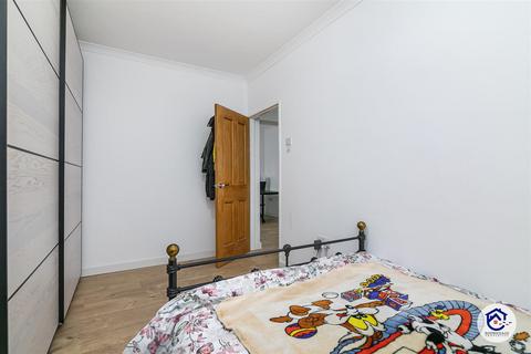 Flat 9, Preston House Uvedale Road, Dagenham, RM10 7QB
