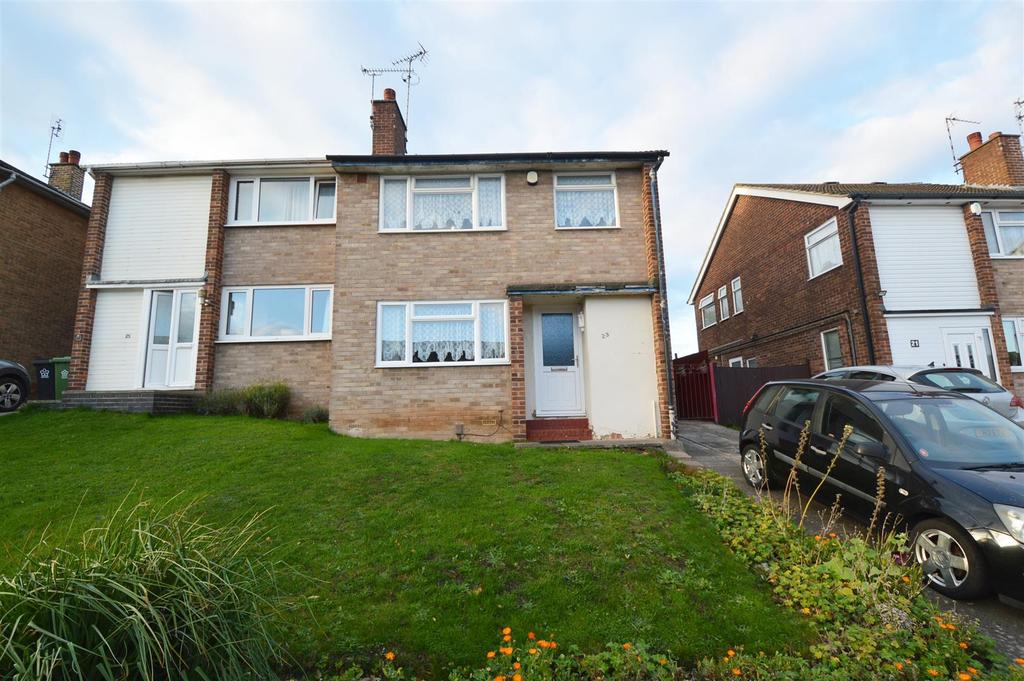Whitley Close, Leicester 3 bed semidetached house for sale £225,000