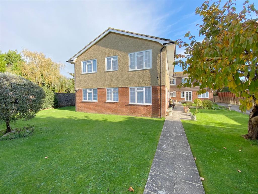 9193 Rectory Road, Worthing 2 bed flat for sale £250,000