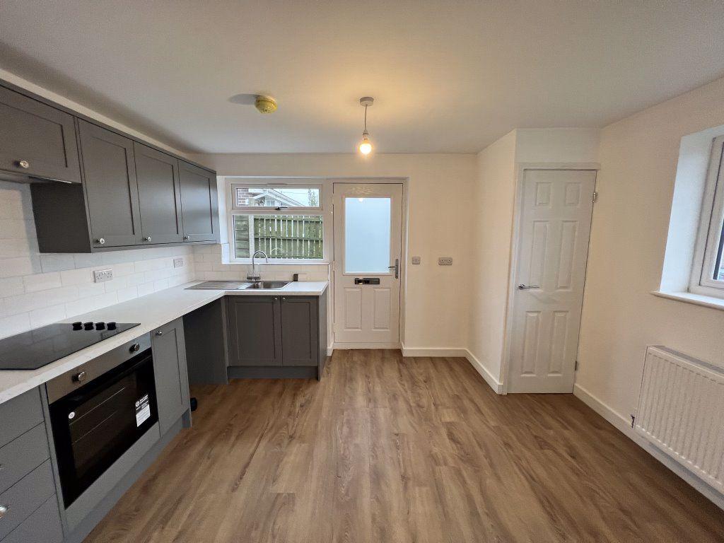 Bexhill Close, Pontefract WF8 2 bed bungalow £800 pcm (£185 pw)