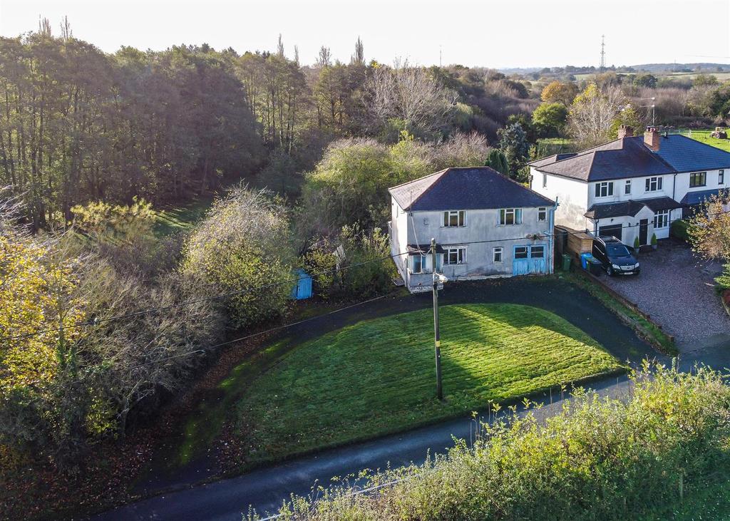 Holly Cottage, Wolverhampton Road, Pattingham 3 bed detached house £