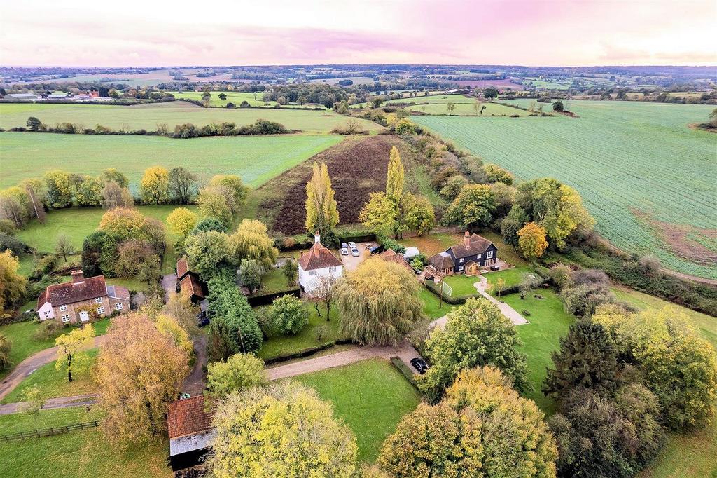 Peacocks Farm aerial  (7).jpg