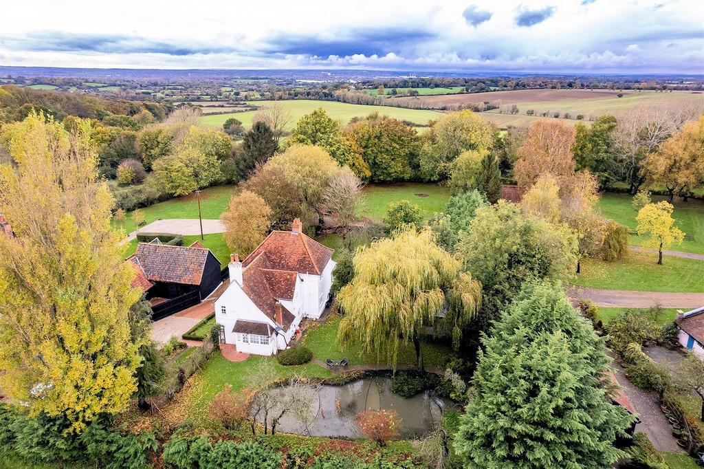 Peacocks Farm aerial  (9).jpg