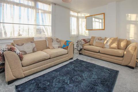 28 Railway Square, Brentwood, CM14 4LN