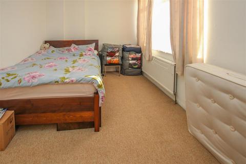 28 Railway Square, Brentwood, CM14 4LN