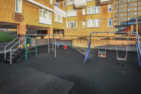 28 Railway Square, Brentwood, CM14 4LN