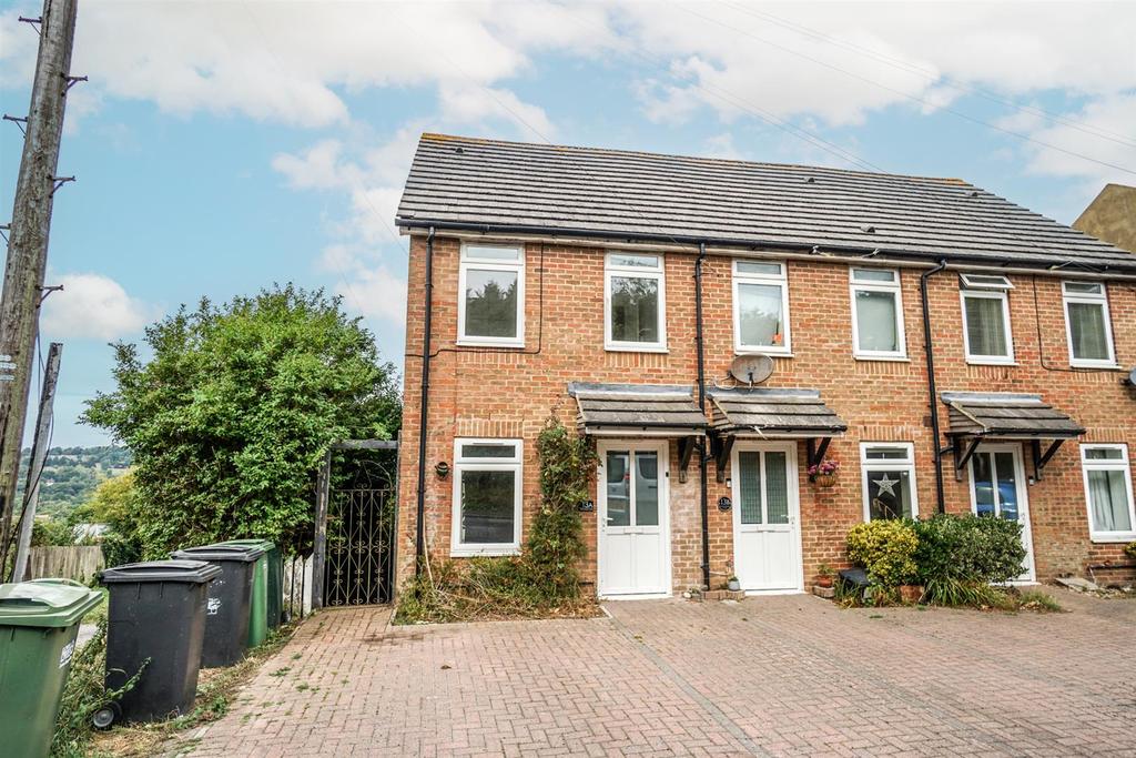 Winchelsea Lane, Hastings 4 bed end of terrace house £325,000