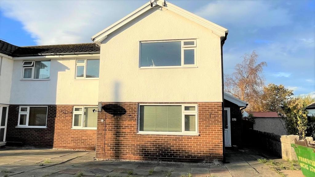 Clarence Road, Craig y Don, Llandudno 2 bed apartment for sale £147,500