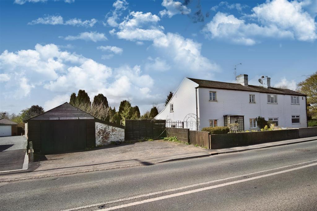 Tewkesbury Road, Twigworth 3 bed semidetached house for sale £350,000