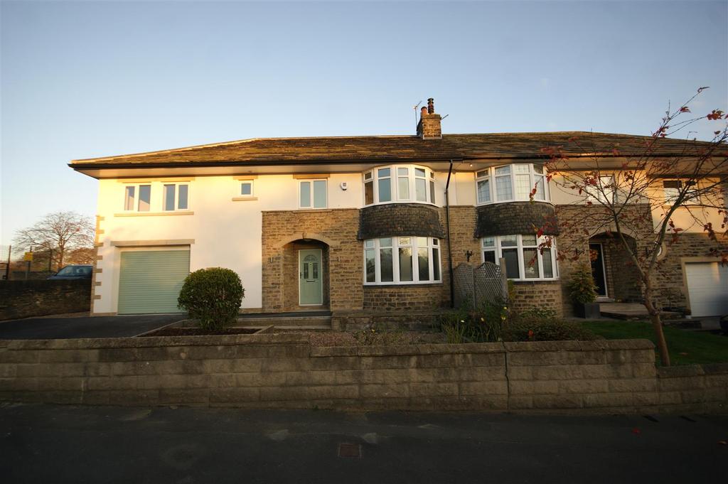 Knowle Top Drive, Halifax 5 bed semidetached house £1,500 pcm (£346 pw)