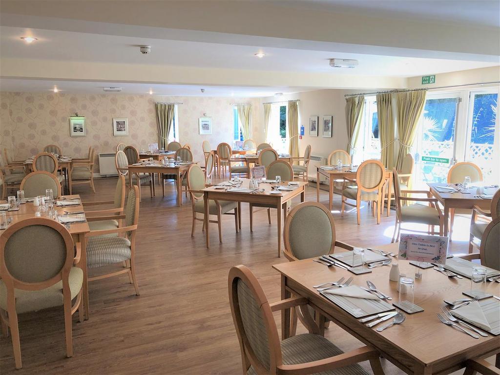 Windsor House restaurant 2.jpg