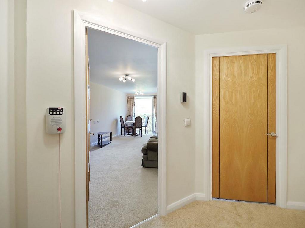 Hallway.JPG