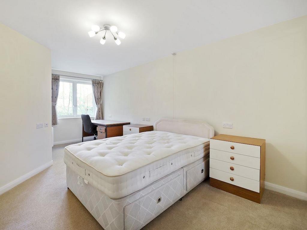 Bedroom.JPG