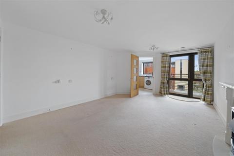 2 bedroom apartment for sale - Clayton Court, The Brow, Burgess Hill