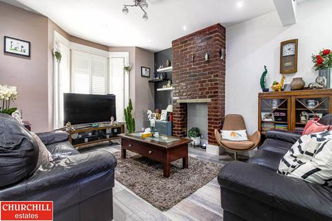 19 Elsham Road, London, E11 3JH