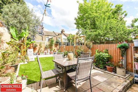 19 Elsham Road, London, E11 3JH