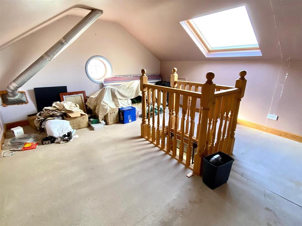 Water royd lane 35b attic.jpg