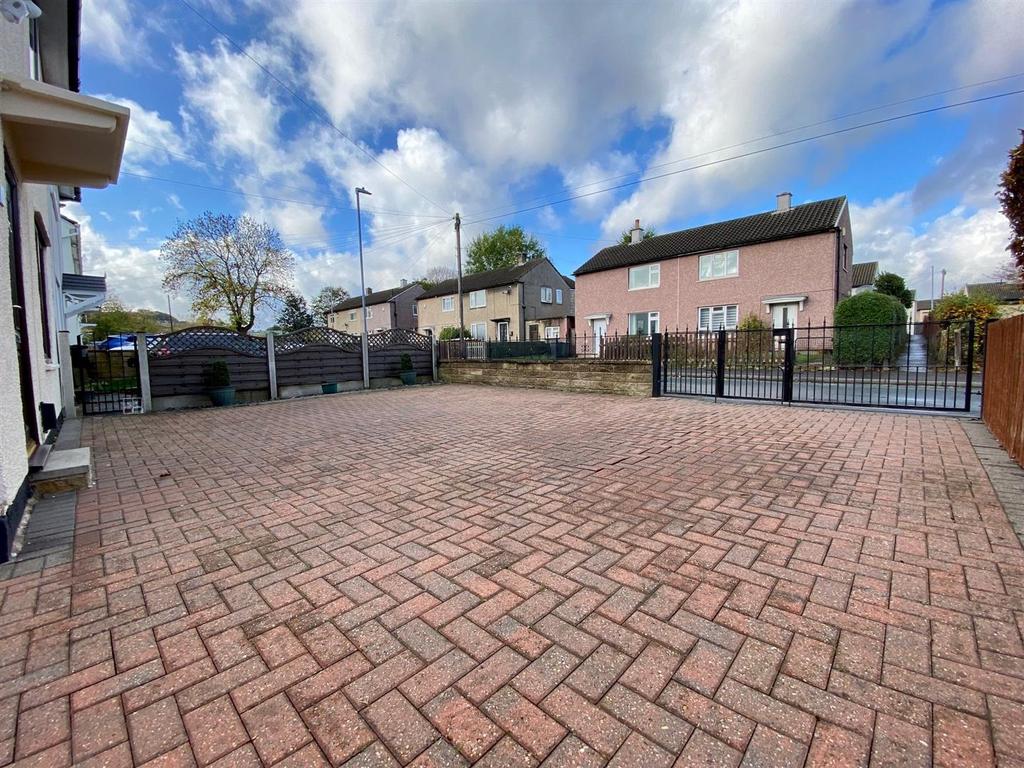 Driveway.jpg
