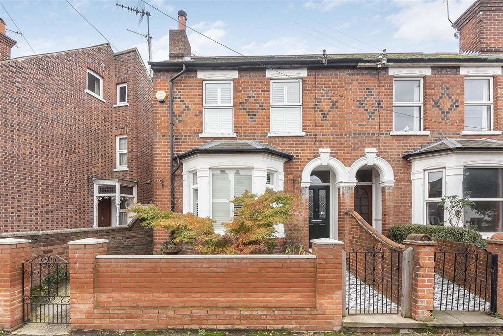 Waverley Road, Reading, 3 bed end of terrace house for sale £485,000