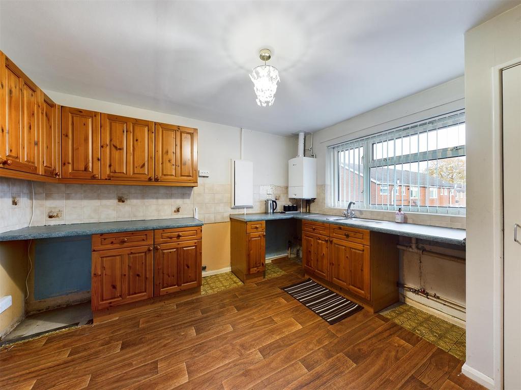 Rhosnesni Lane, Wrexham 2 bed flat £110,000