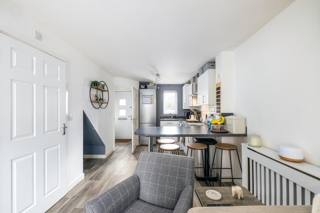 12 Lobelia Road 7.jpg