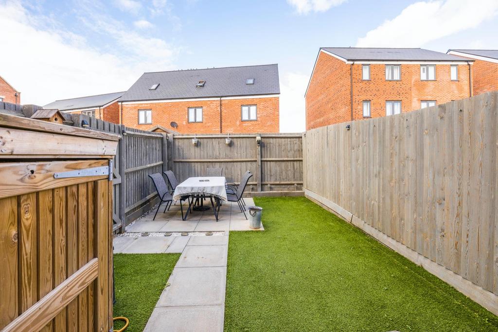 12 Lobelia Road 1.jpg