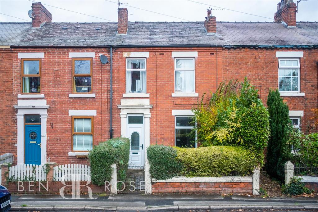 Dunkirk Lane, Leyland 3 bed terraced house for sale £130,000