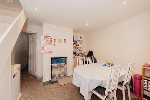 30 Providence Place, Epsom, KT17 4BB