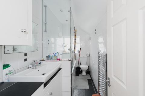 30 Providence Place, Epsom, KT17 4BB