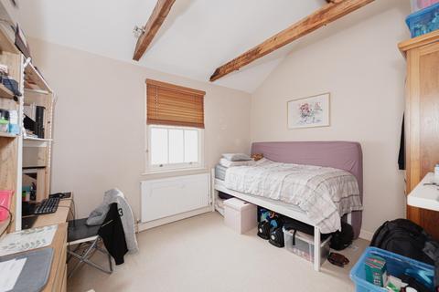 30 Providence Place, Epsom, KT17 4BB