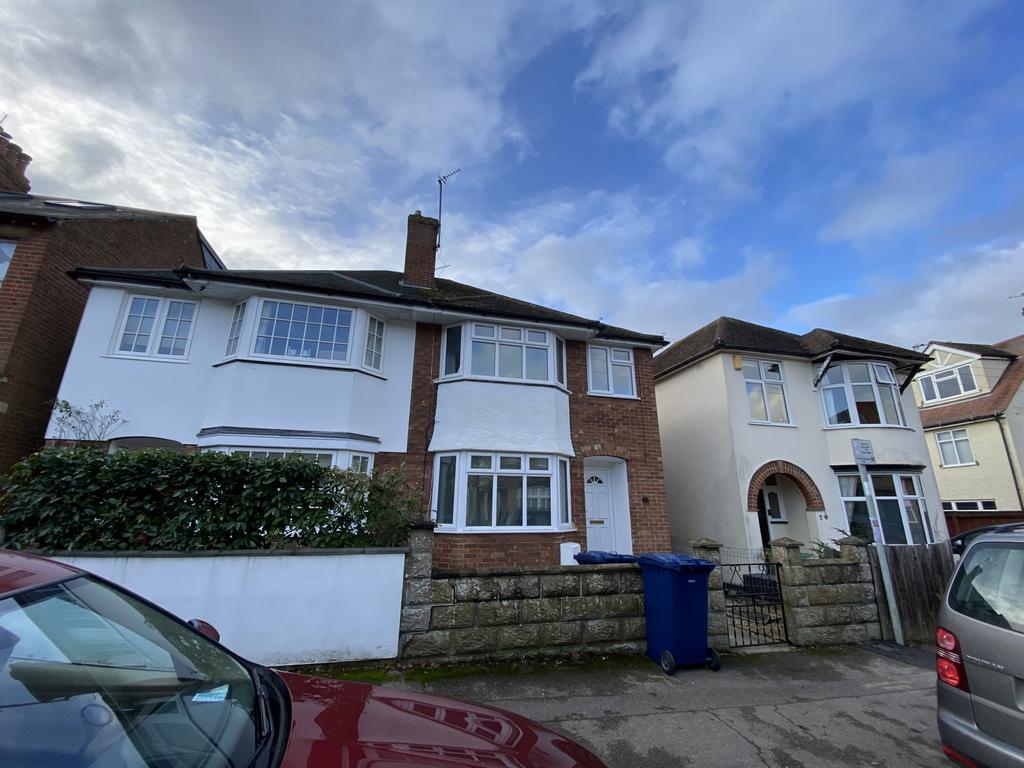 Stapleton Road, Headington, Oxford, Oxfordshire, OX3 4 bed semi