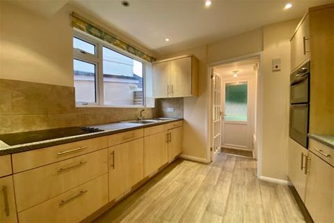 4 bedroom semi-detached house to rent, Grays Road, Headington, East Oxford, Oxford, OX3