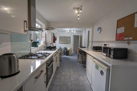 4 bedroom semi-detached house to rent, Stockmore Street, Cowley, Oxford, Oxfordshire, OX4