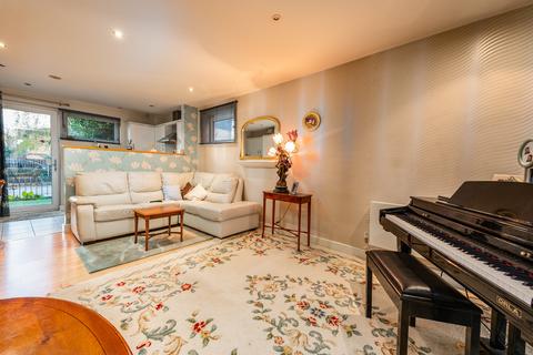 28 Cubitt Way, Peterborough, PE2 9NG